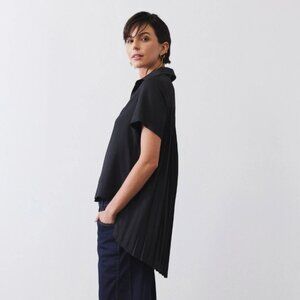 Ruti WHITE Look in the Back Pleated Blouse